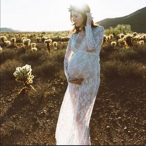 Lace maternity dress